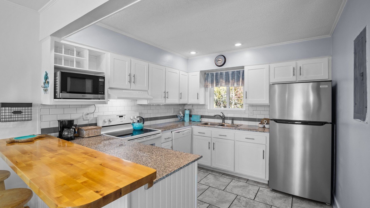 Photo of Kitchen in Fairfield Harbour