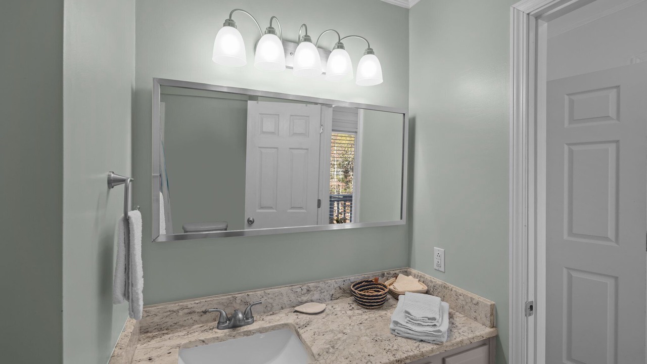Photo of Bathroom in Fairfield Harbour