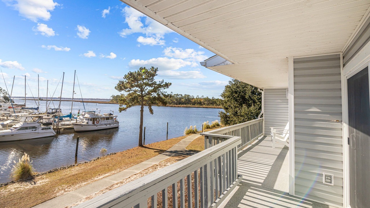 Photo of Patio Balcony in Fairfield Harbour