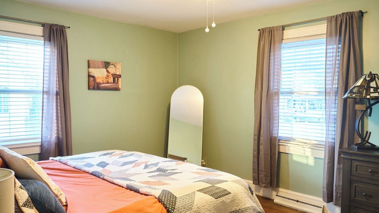 Photo of Bedroom in Edenton