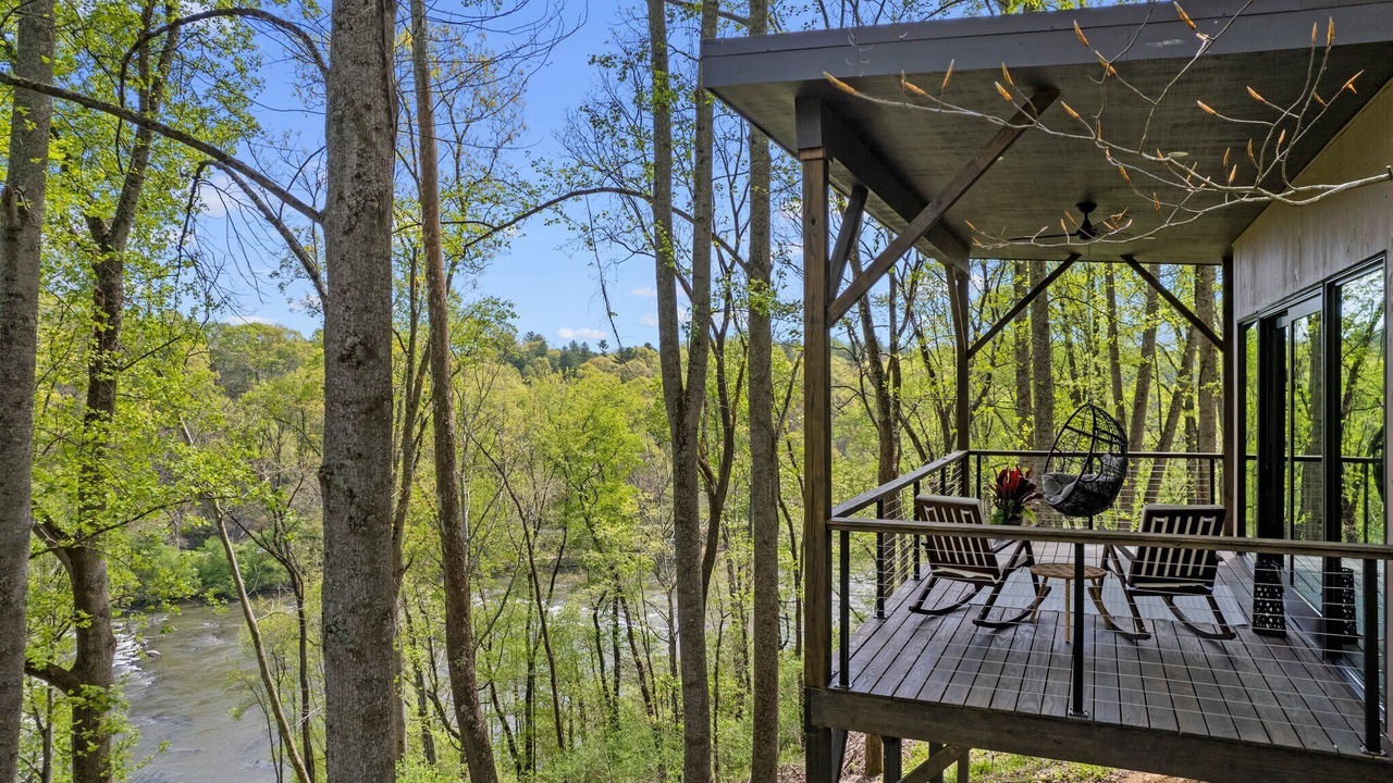 Photo of Patio Balcony in Alexander