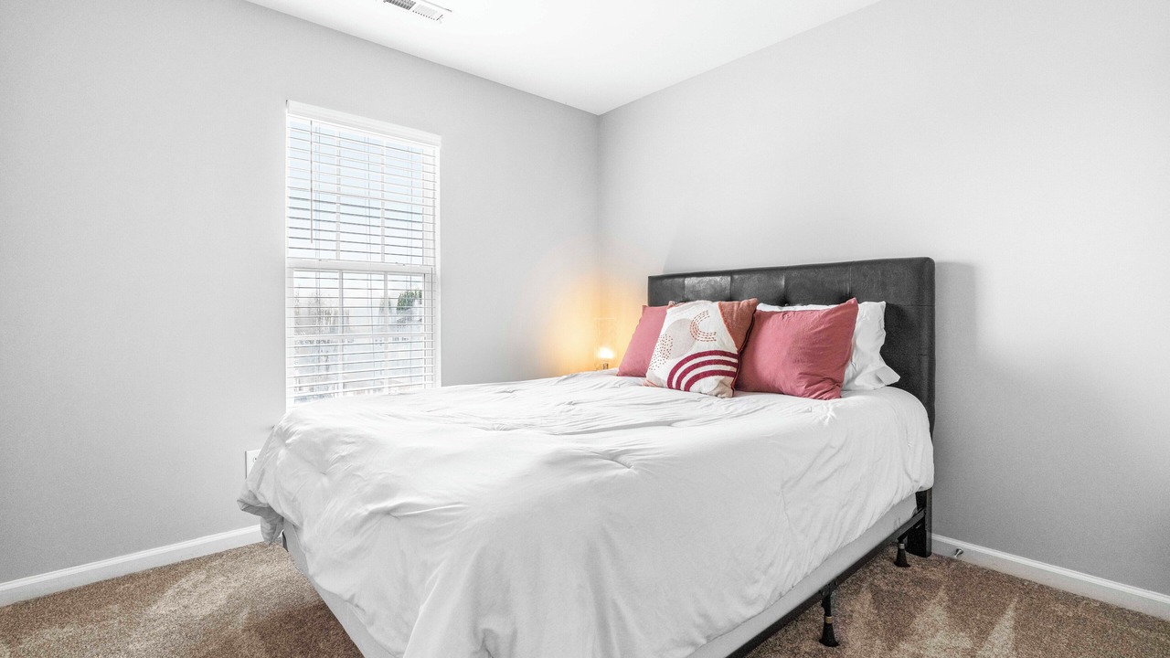 Photo of Bedroom in Long Lake