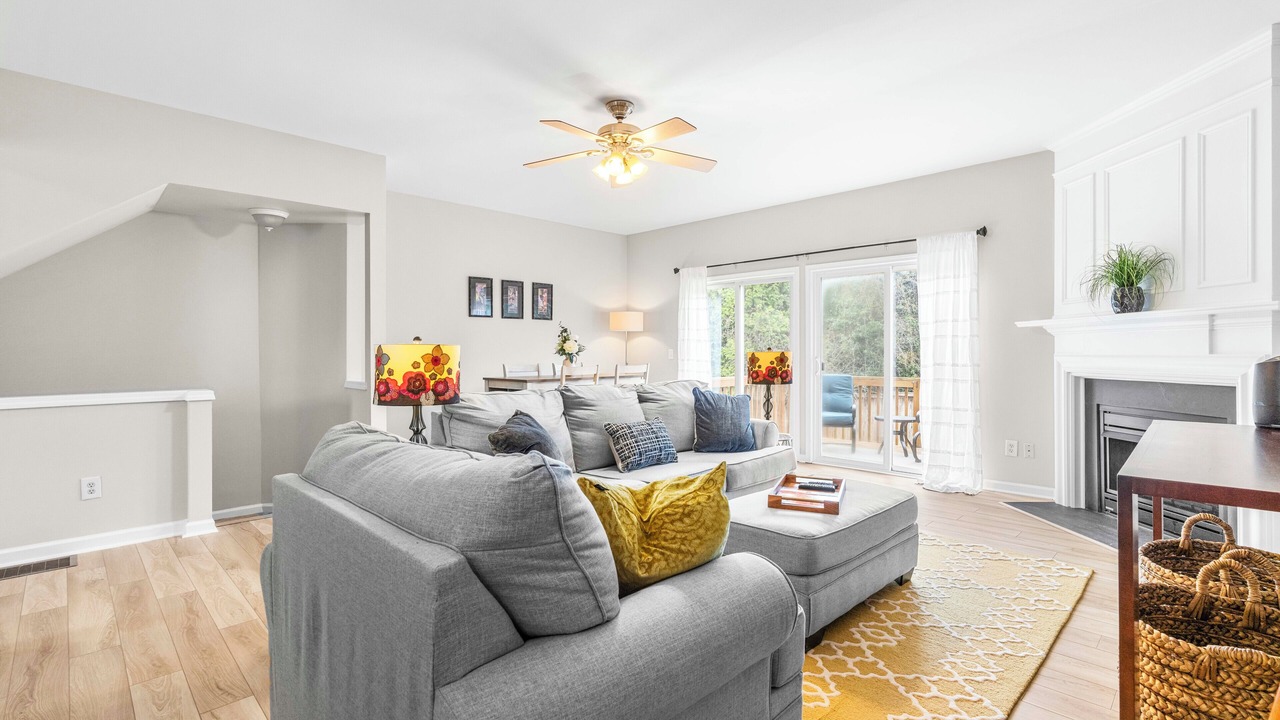Photo of Livingroom in Long Lake