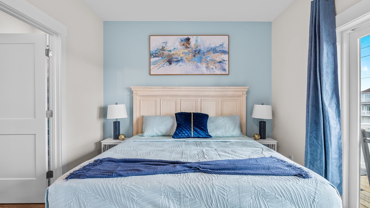 Photo of Bedroom in McCutcheon Field