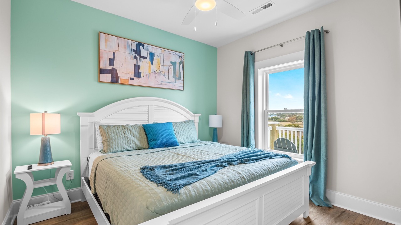 Photo of Bedroom in McCutcheon Field