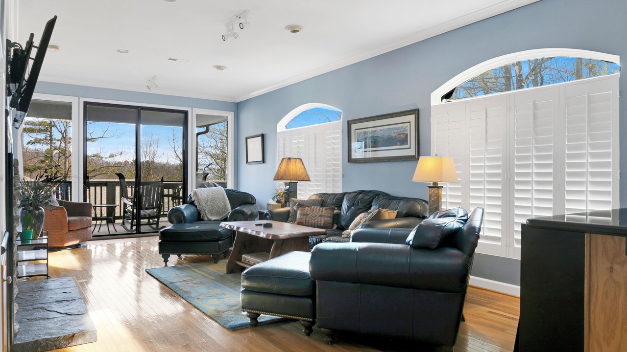 Photo of Livingroom in Lake Toxaway