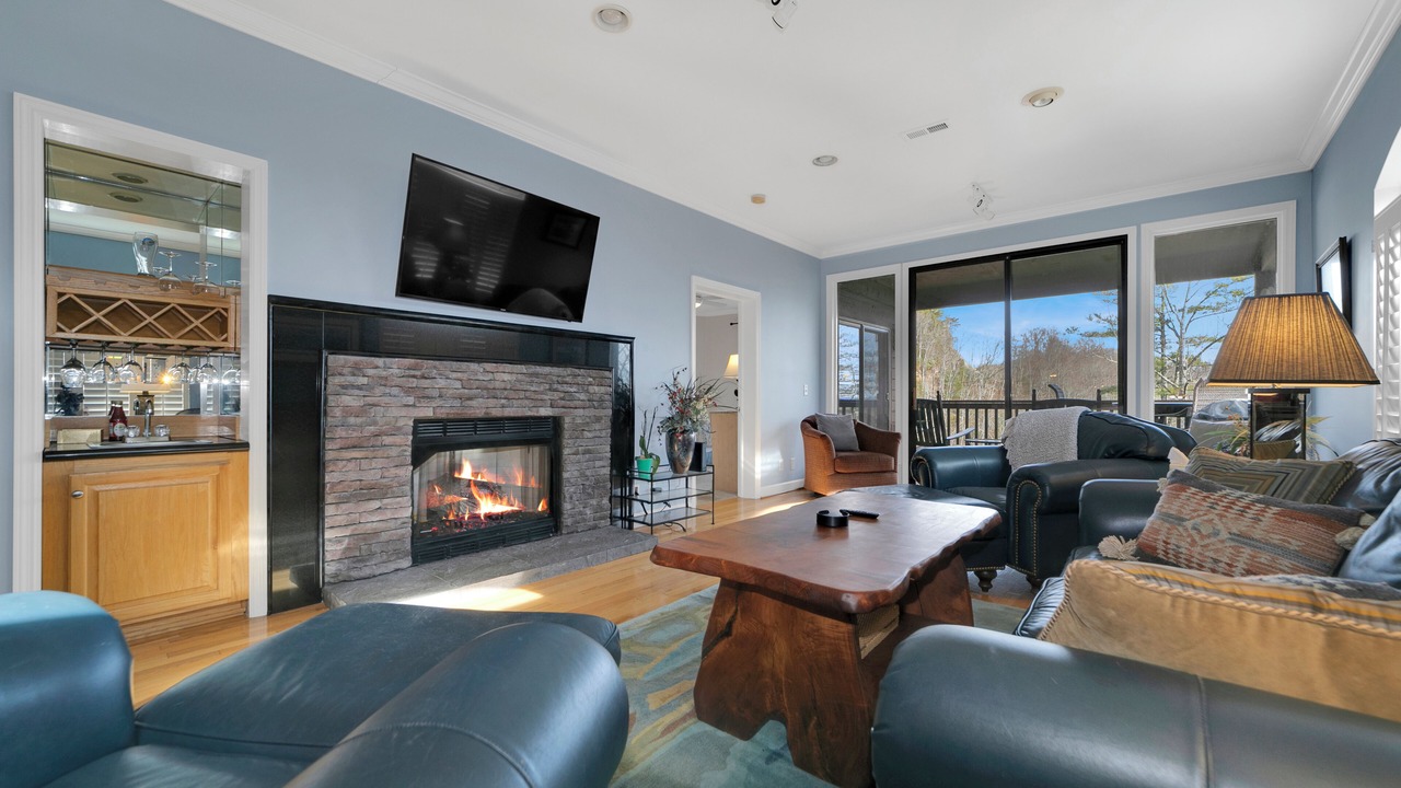 Photo of Livingroom in Lake Toxaway