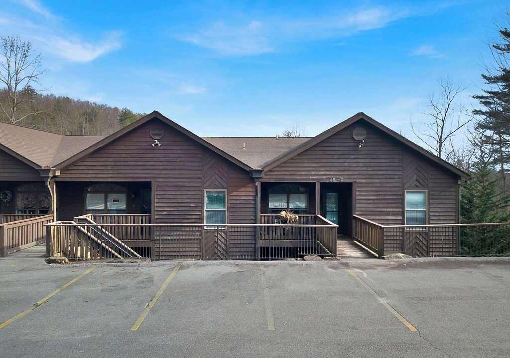 Photo of Others in Lake Toxaway