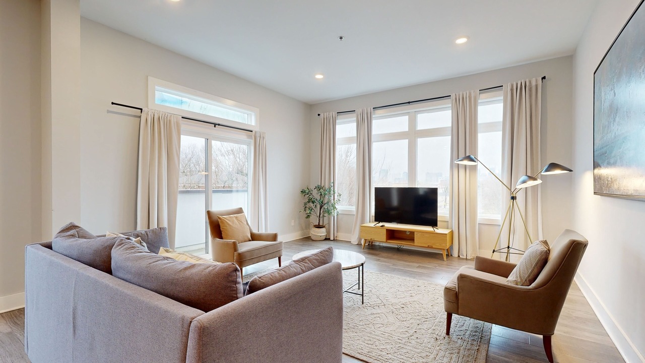 Photo of Livingroom in Chestnut Hill