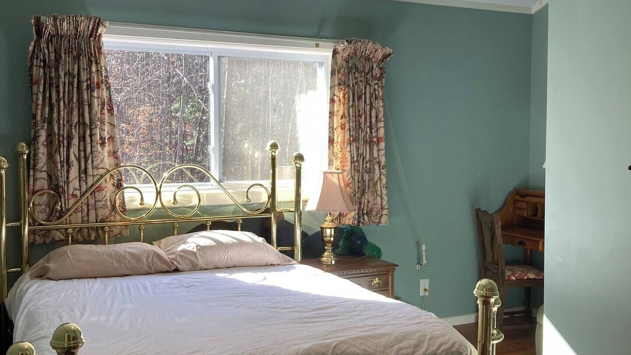 Photo of Bedroom in Moravian Falls