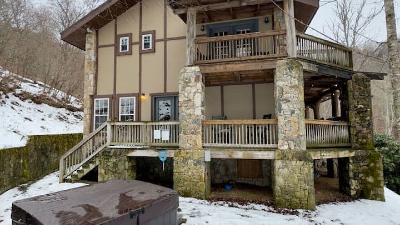 Photo of Outdoor in Mars Hill