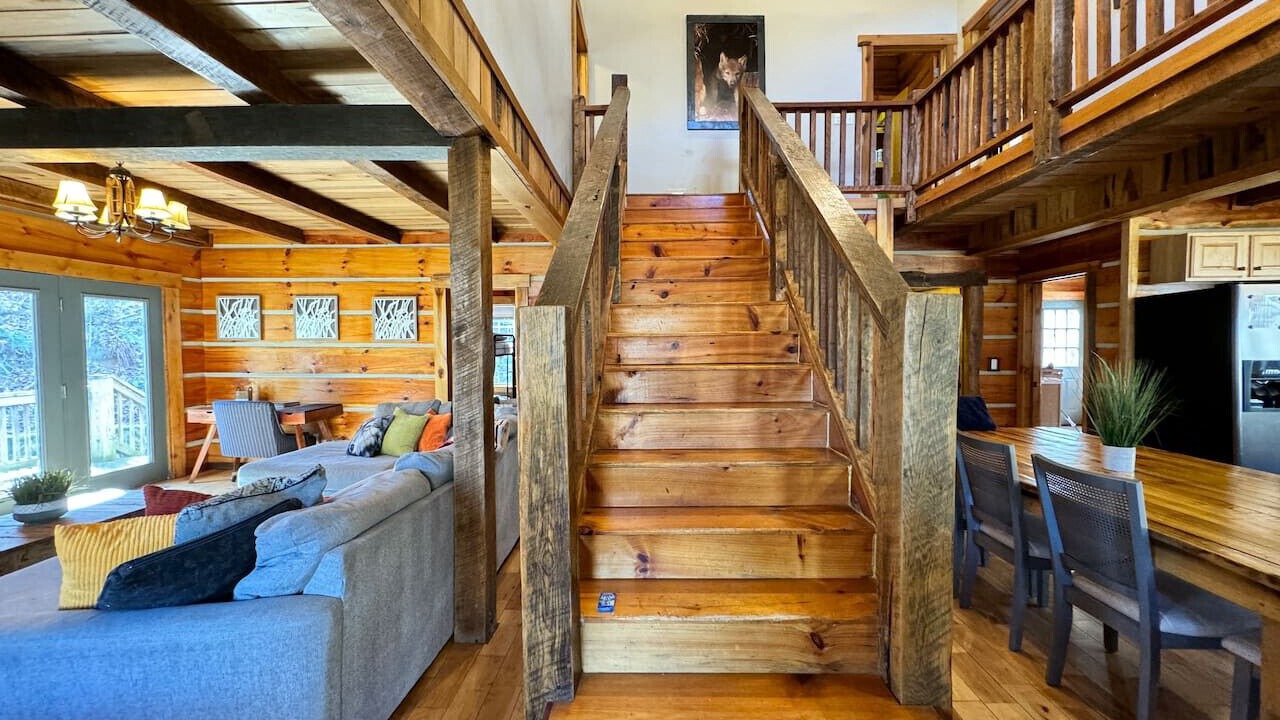 Photo of Livingroom in Mars Hill