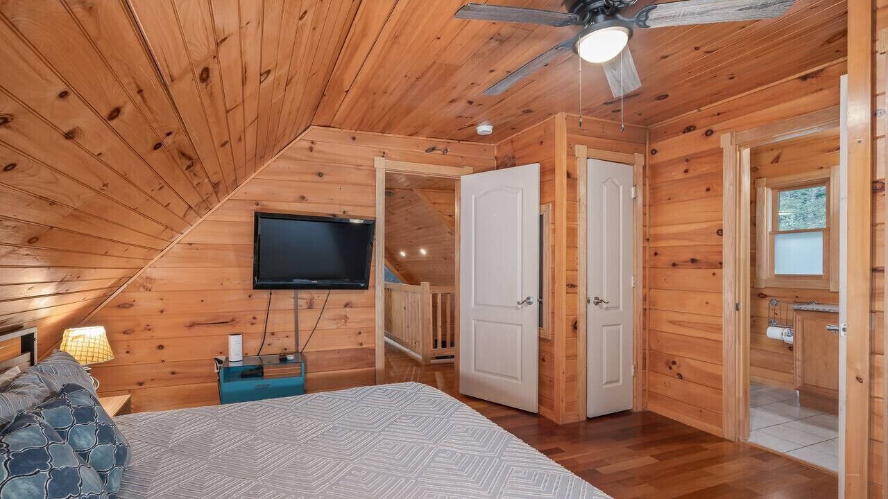 Photo of Bedroom in Marion