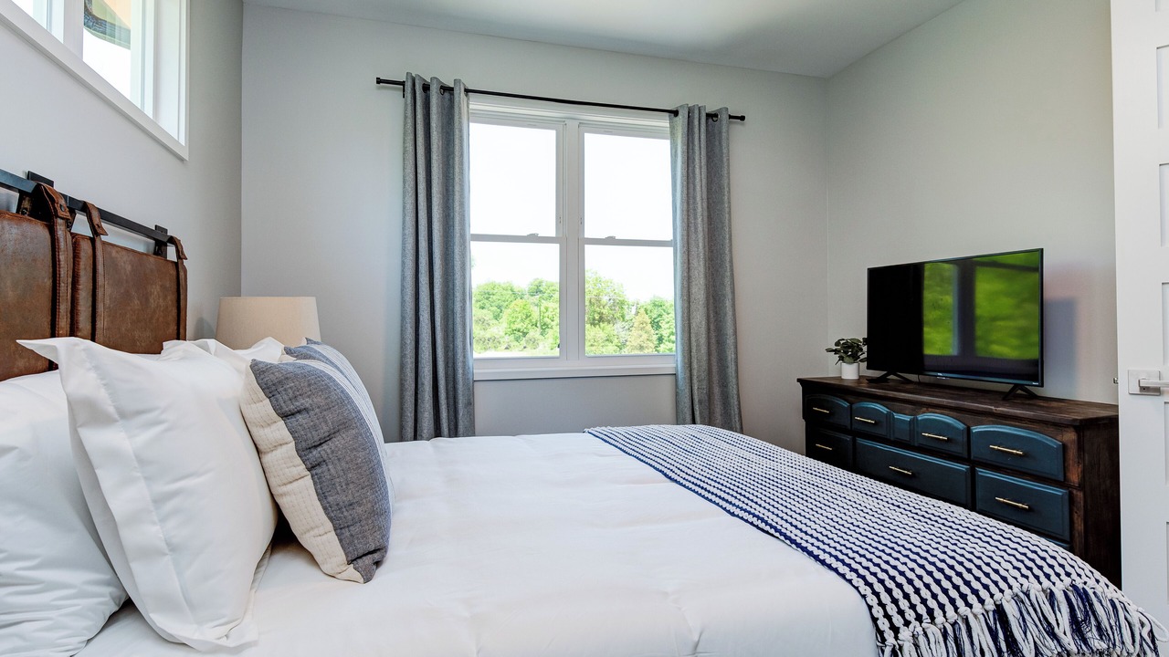 Photo of Bedroom in Woodfin