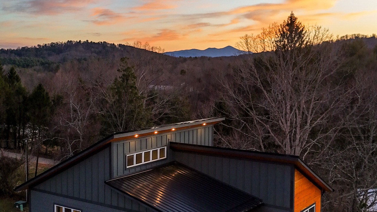 Photo of Outdoor in Woodfin