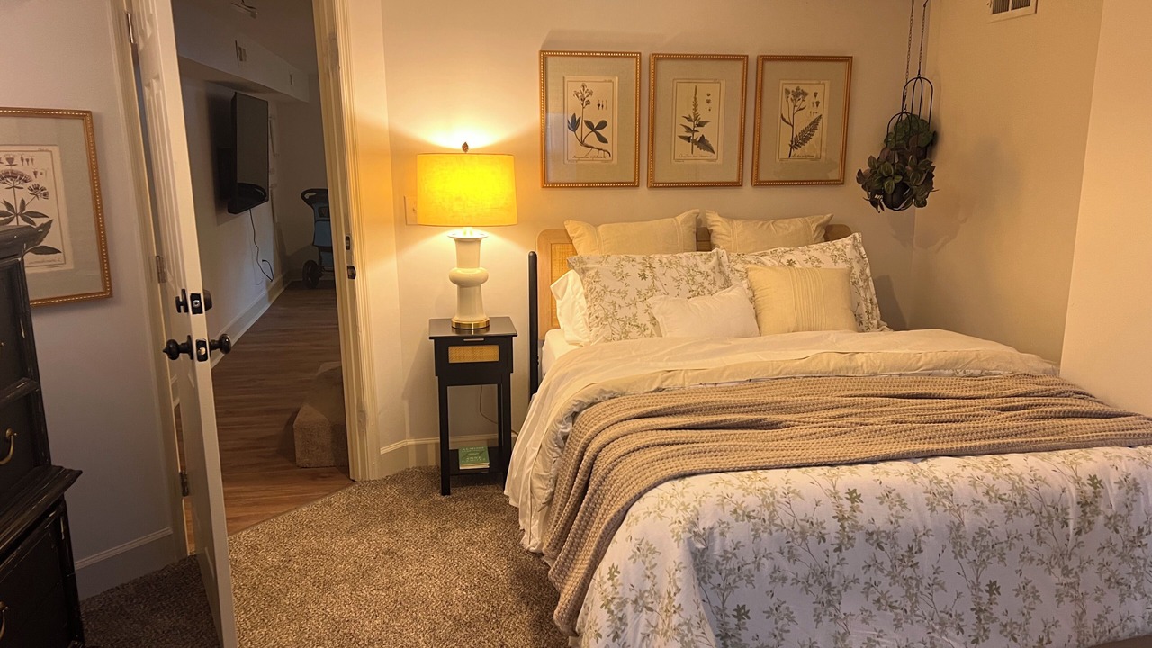 Photo of Bedroom in Inglewood
