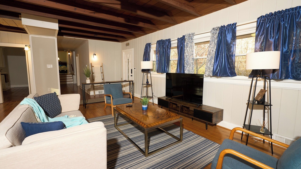 Photo of Livingroom in Rocky Mount