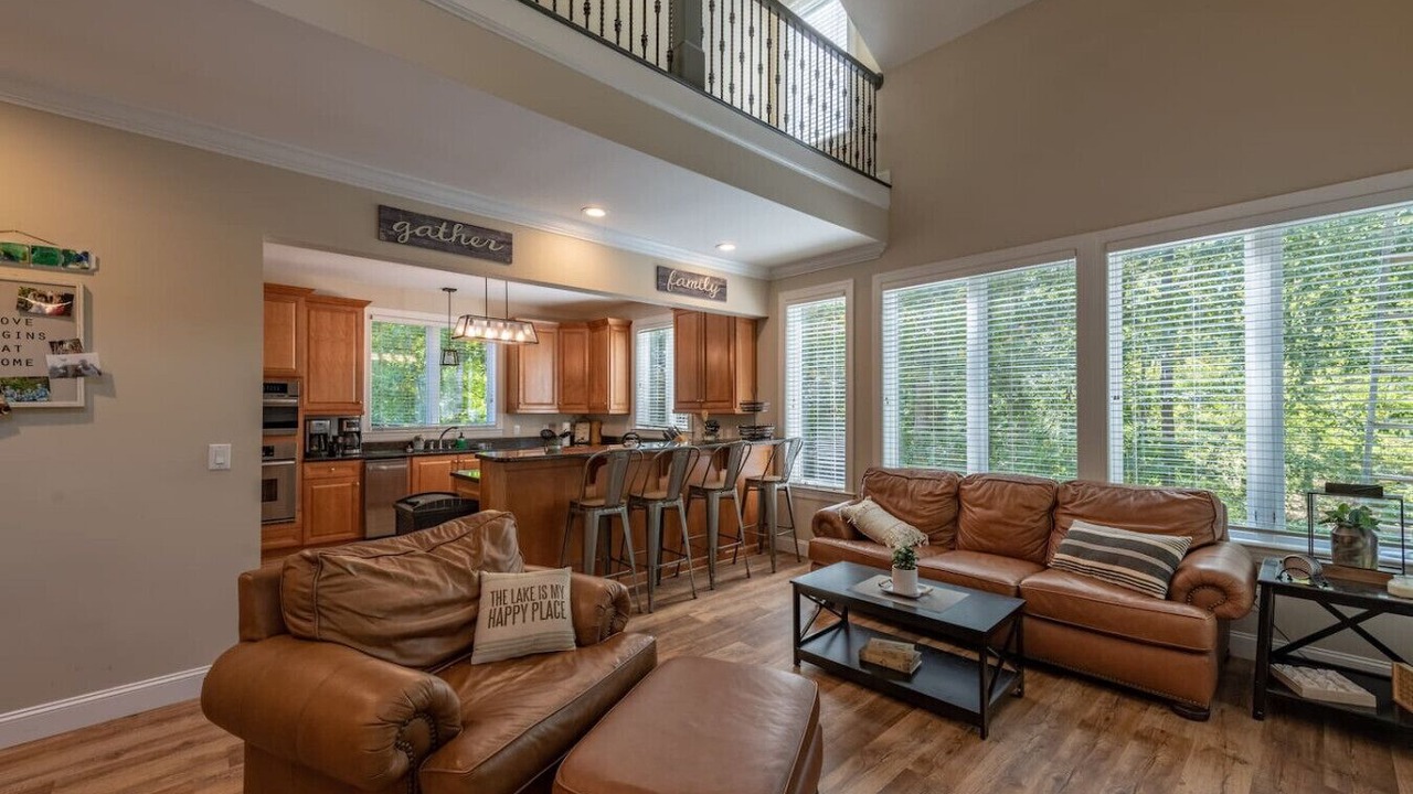 Photo of Livingroom in Macon