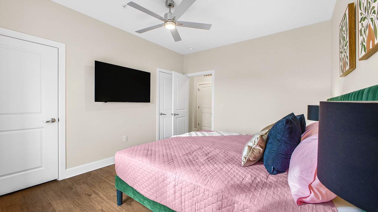 Photo of Bedroom in Eighth Avenue