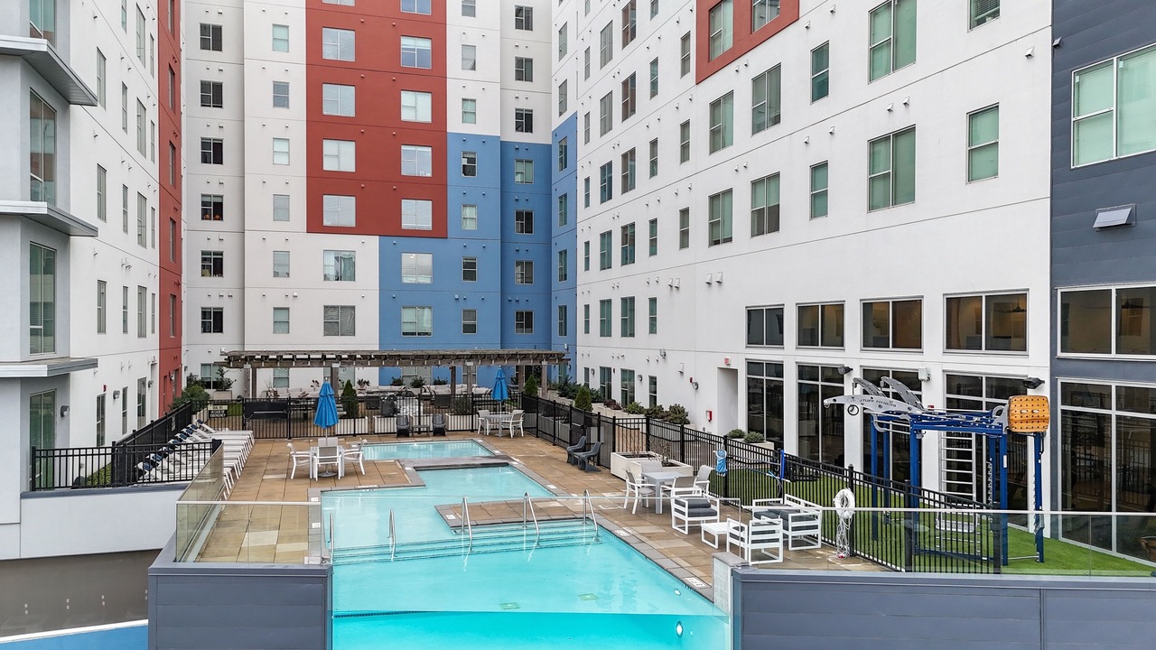 Photo of Outdoor in Eighth Avenue