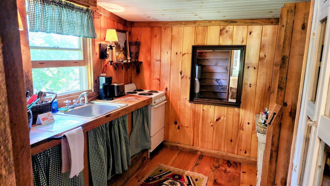 Photo of Kitchen in Scaly Mountain