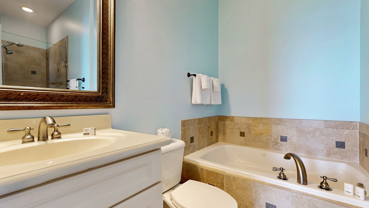 Photo of Bathroom in Pine Knoll Shores