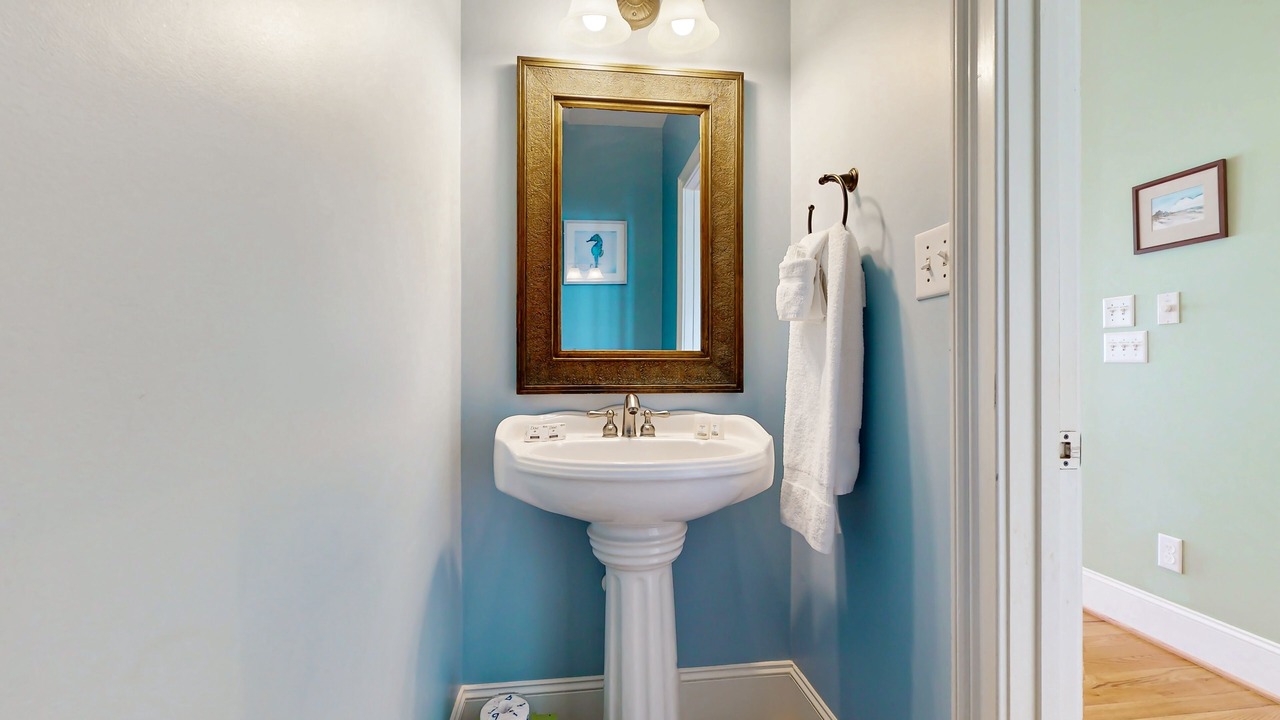 Photo of Bathroom in Pine Knoll Shores