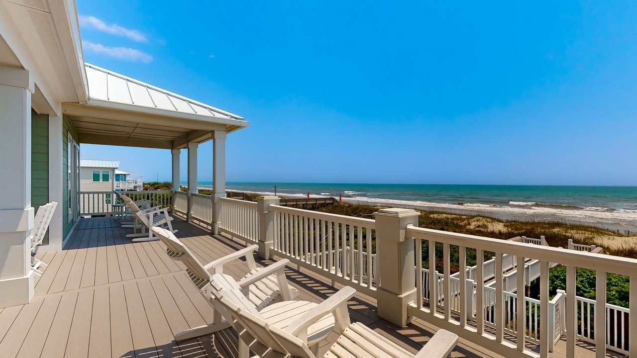 Photo of Patio Balcony in Pine Knoll Shores