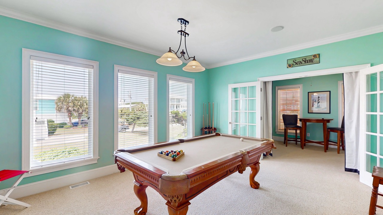 Photo of Bedroom in Pine Knoll Shores