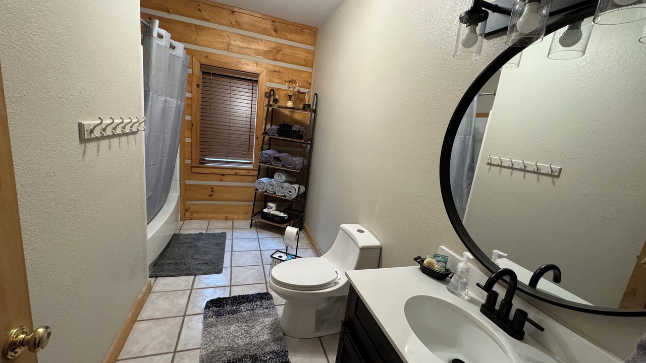 Photo of Bathroom in Todd
