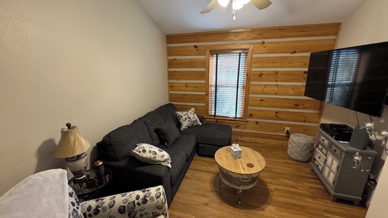 Photo of Livingroom in Todd