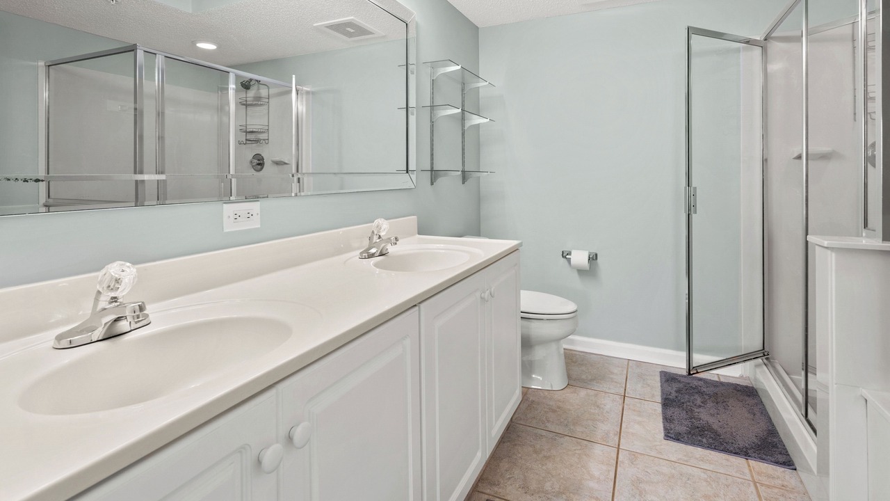Photo of Bathroom in Ash