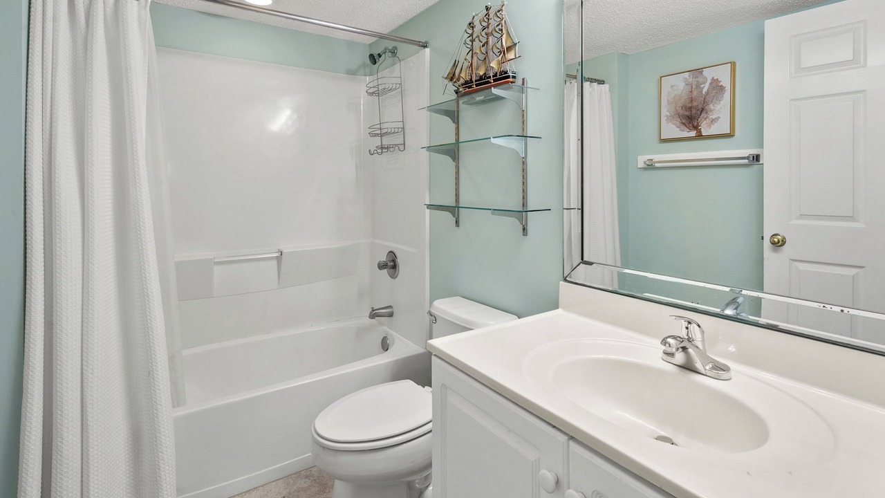 Photo of Bathroom in Ash
