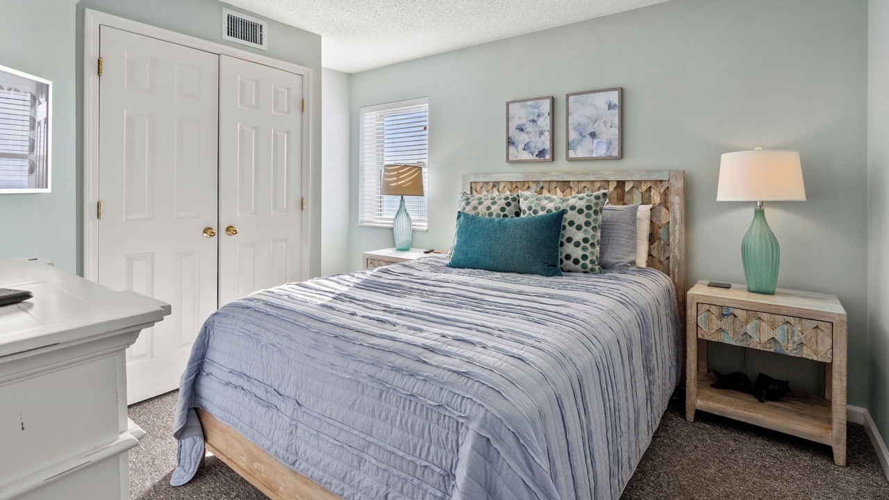 Photo of Bedroom in Ash