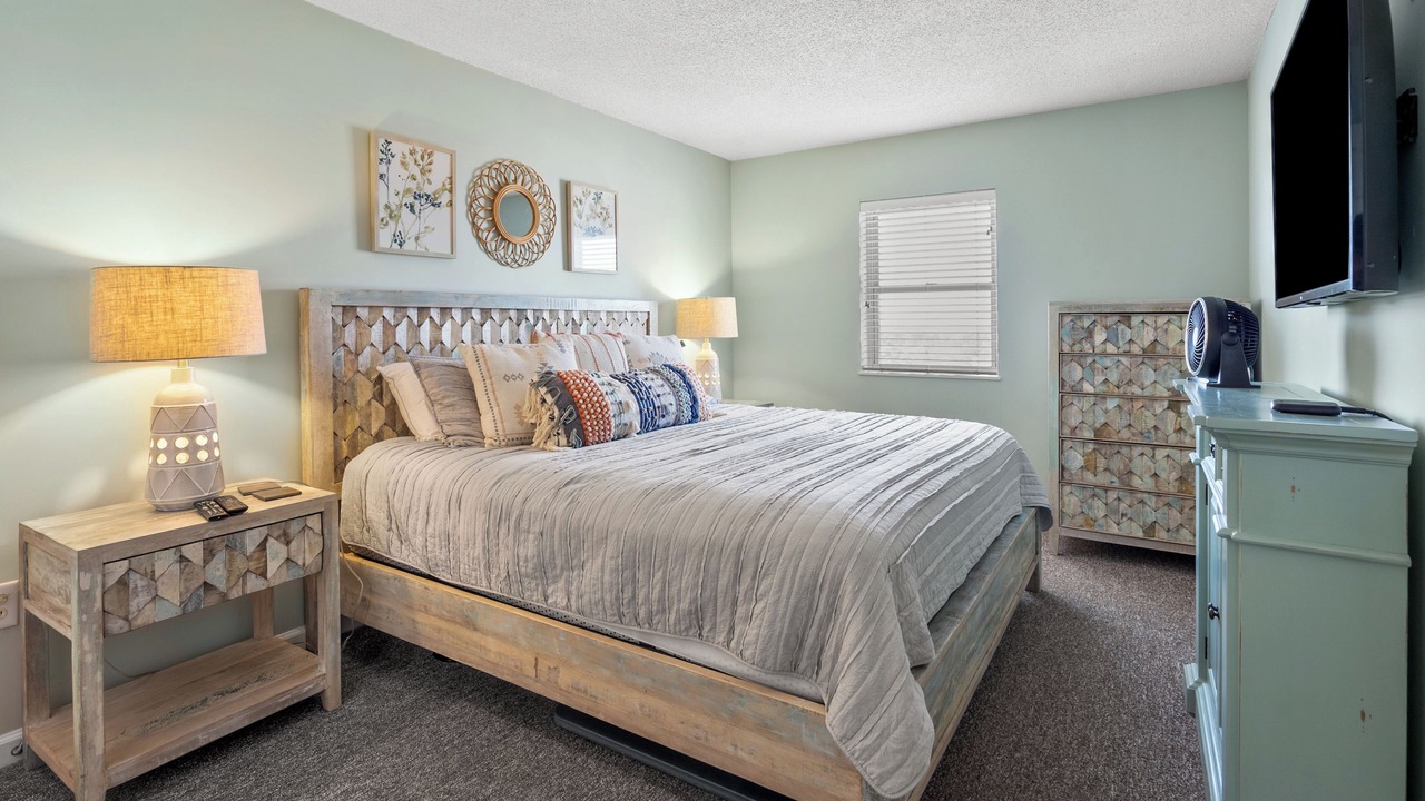 Photo of Bedroom in Ash