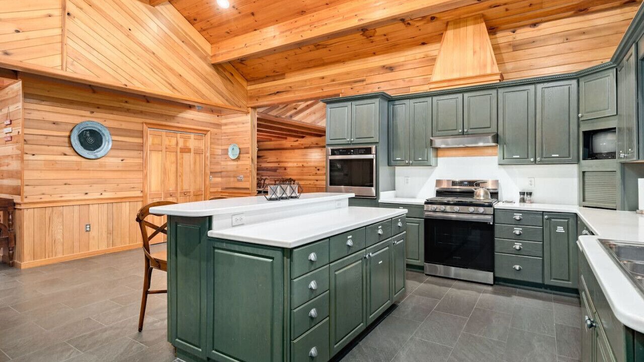 Photo of Kitchen in Bat Cave