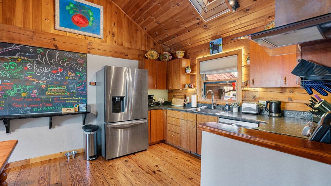 Photo of Kitchen in East End - Valley Street