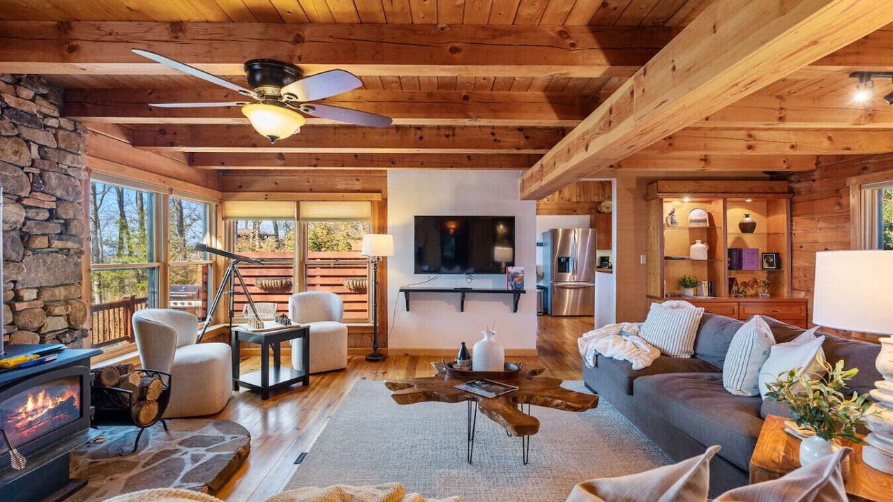 Photo of Livingroom in East End - Valley Street