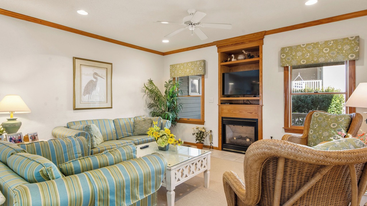 Photo of Livingroom in Corolla Light