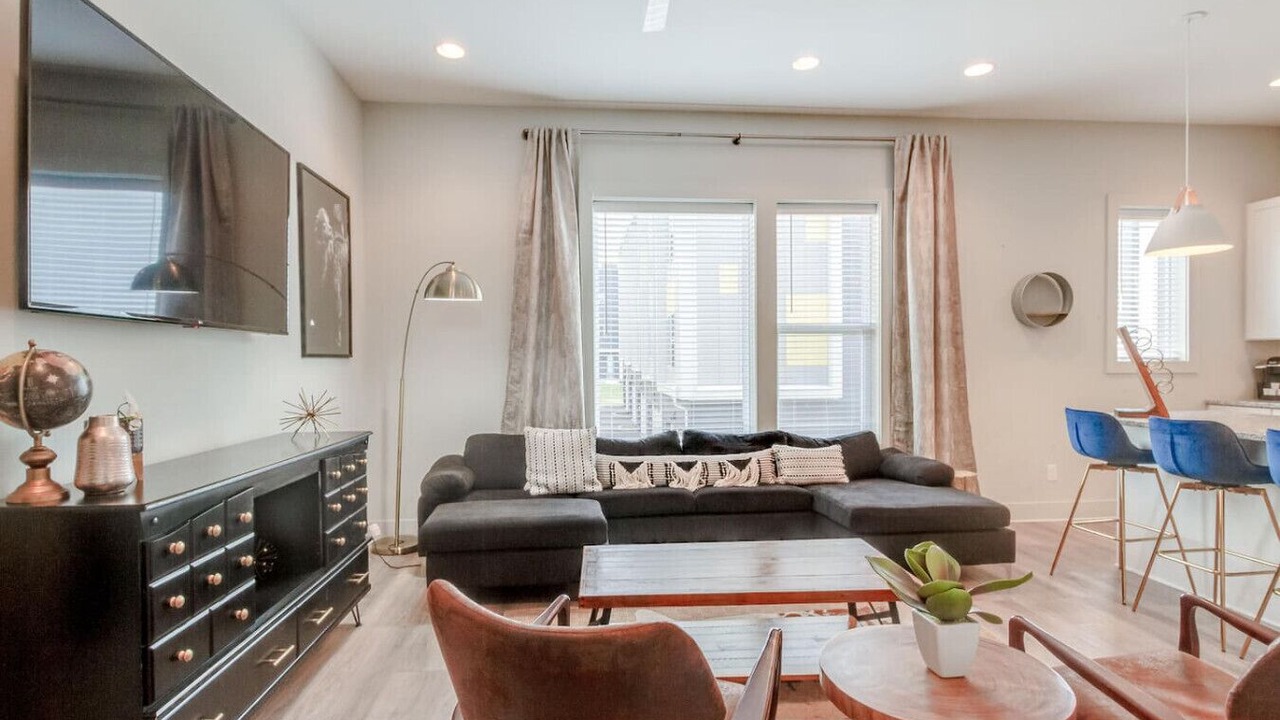 Photo of Livingroom in Talbot's Corner