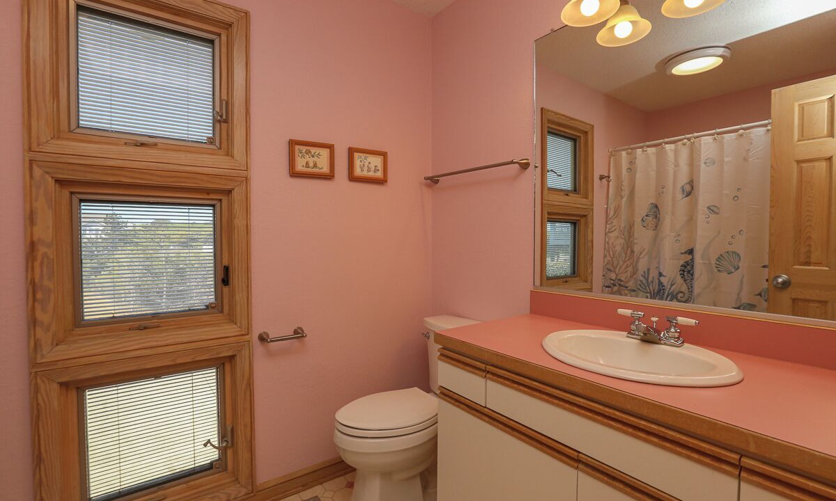 Photo of Bathroom in Colington