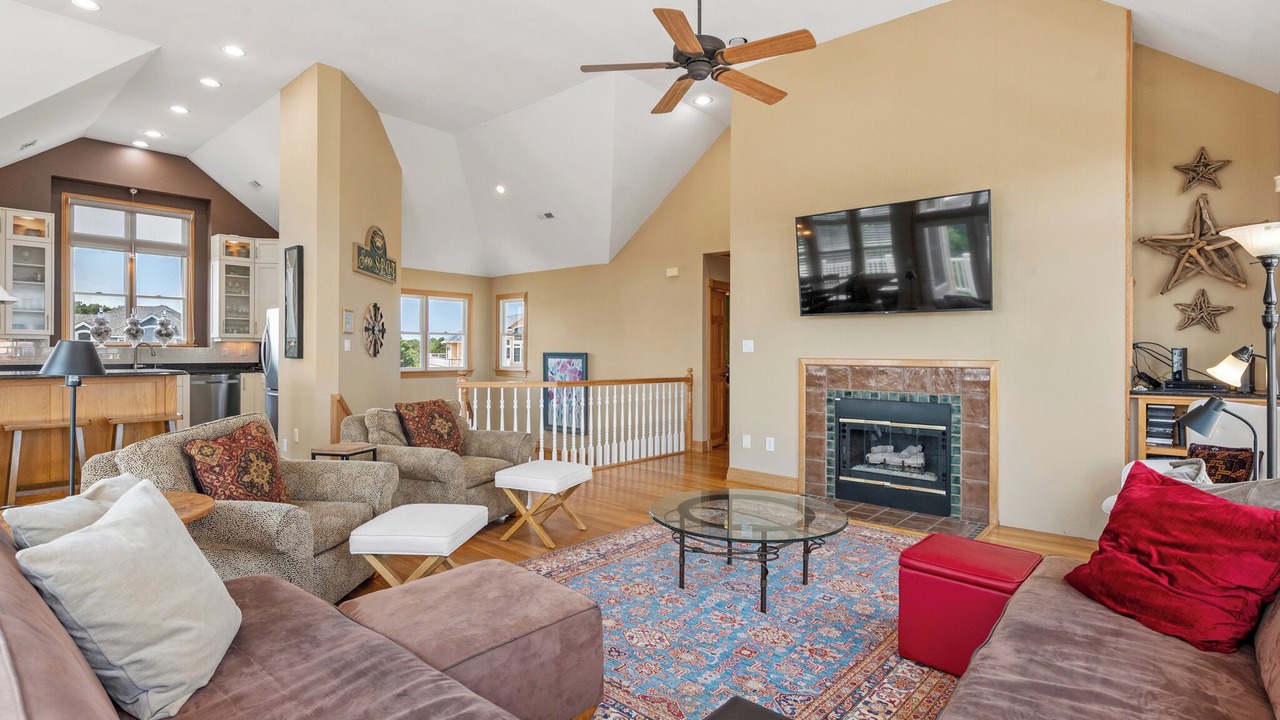 Photo of Livingroom in Pine Island