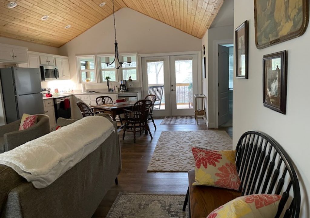 Photo of Livingroom in Hayesville