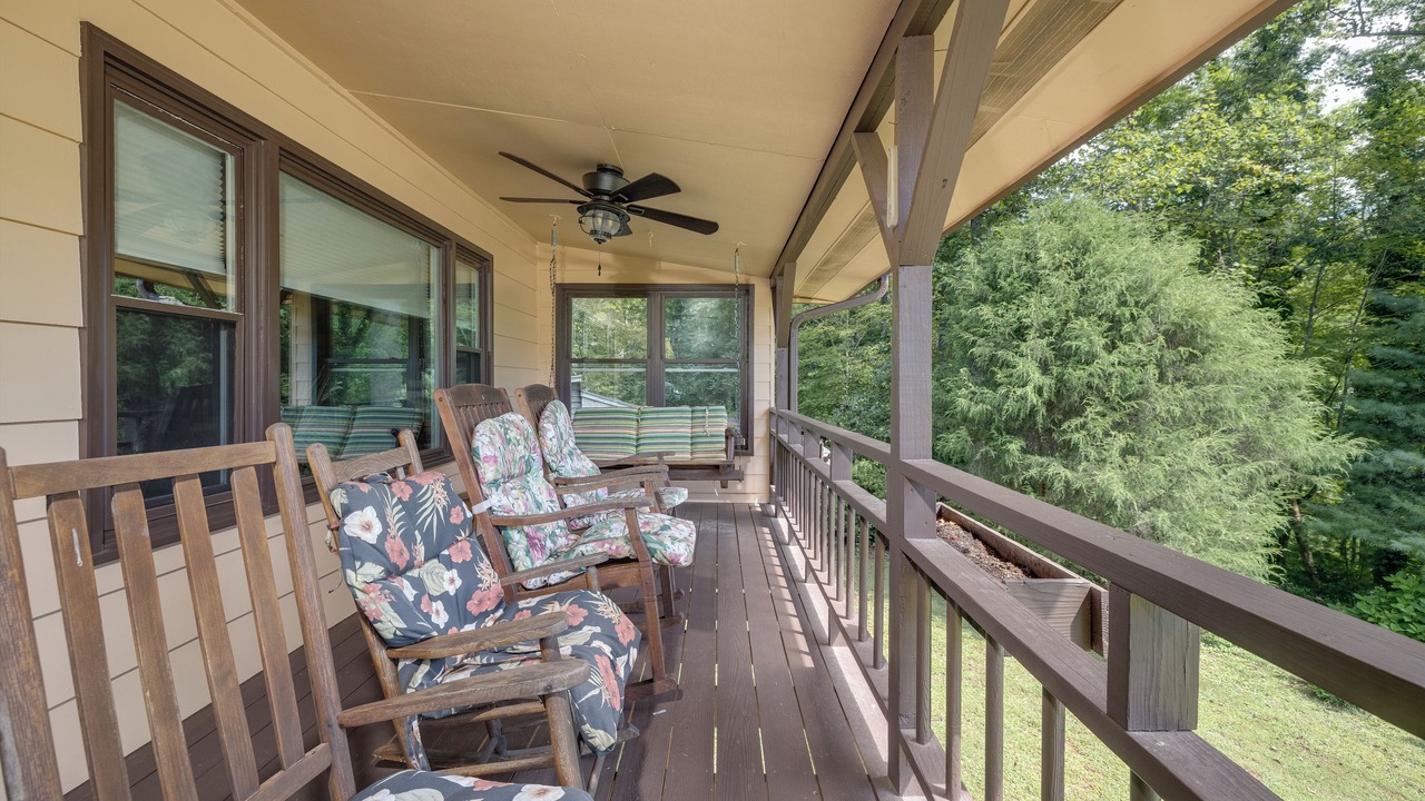 Photo of Outdoor in Saluda