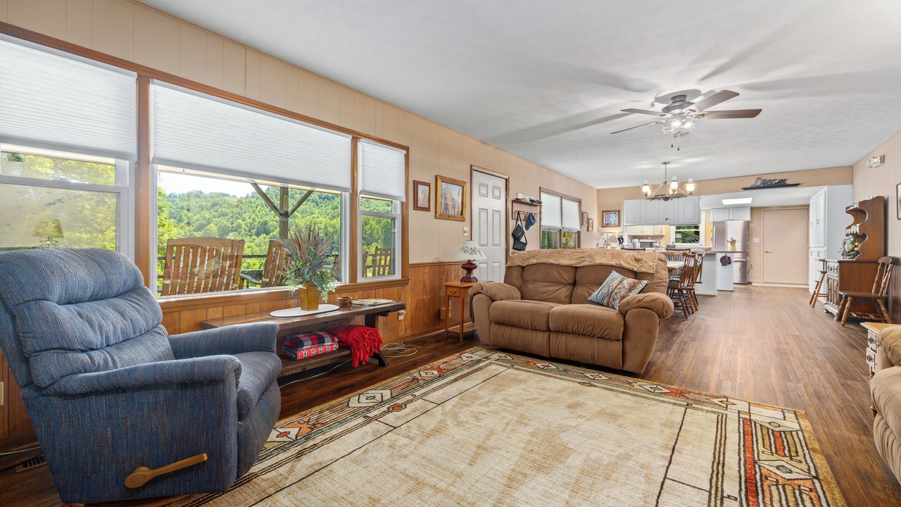 Photo of Bedroom in Saluda