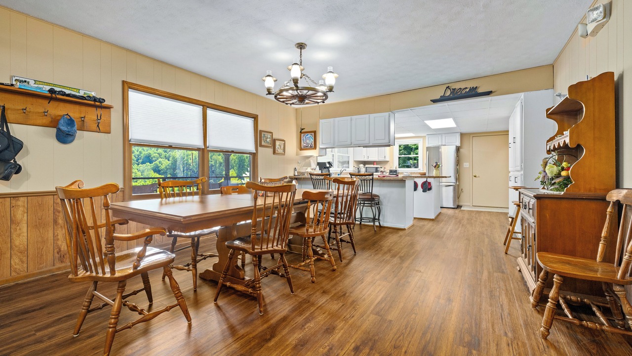 Photo of Bedroom in Saluda