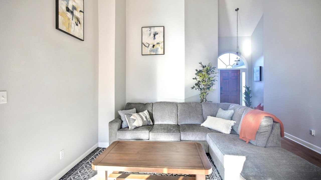 Photo of Livingroom in Apex