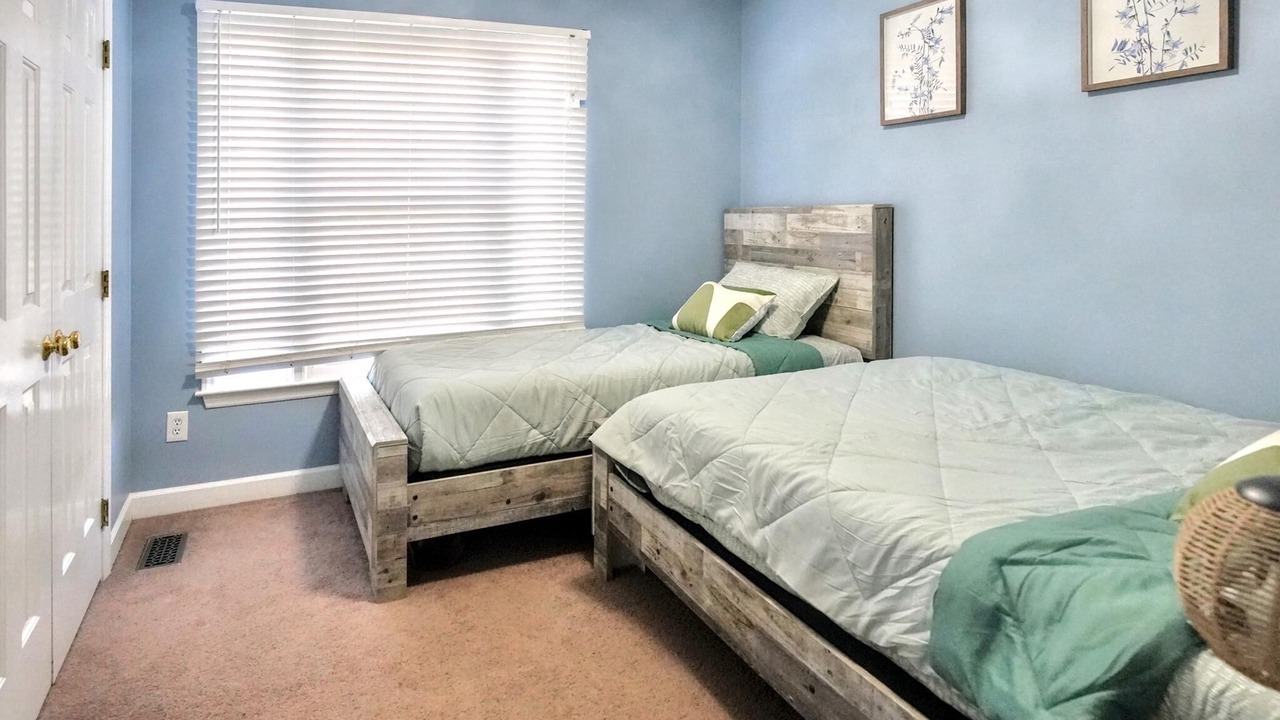 Photo of Bedroom in Apex