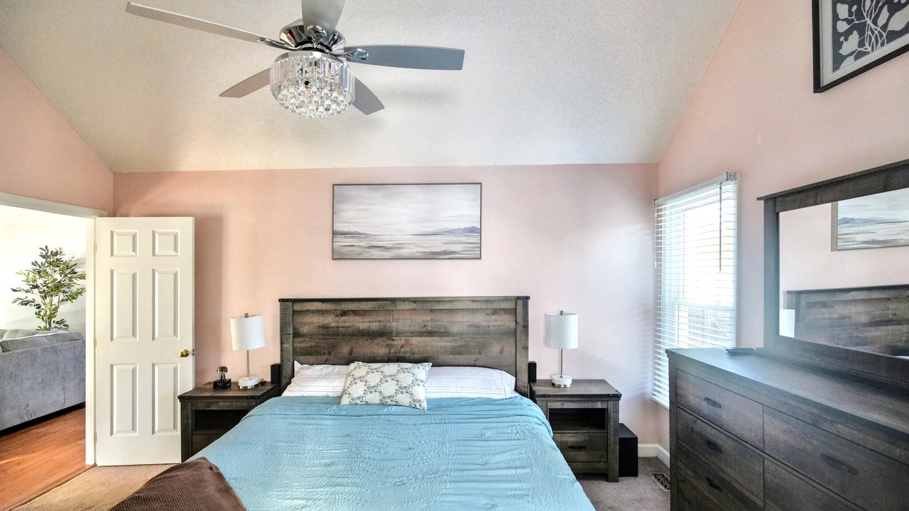 Photo of Bedroom in Apex