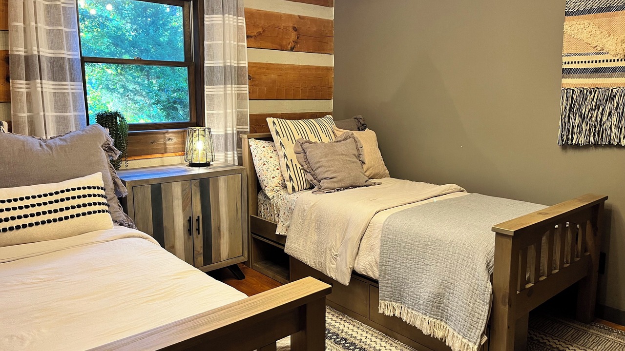 Photo of Bedroom in Barium Springs